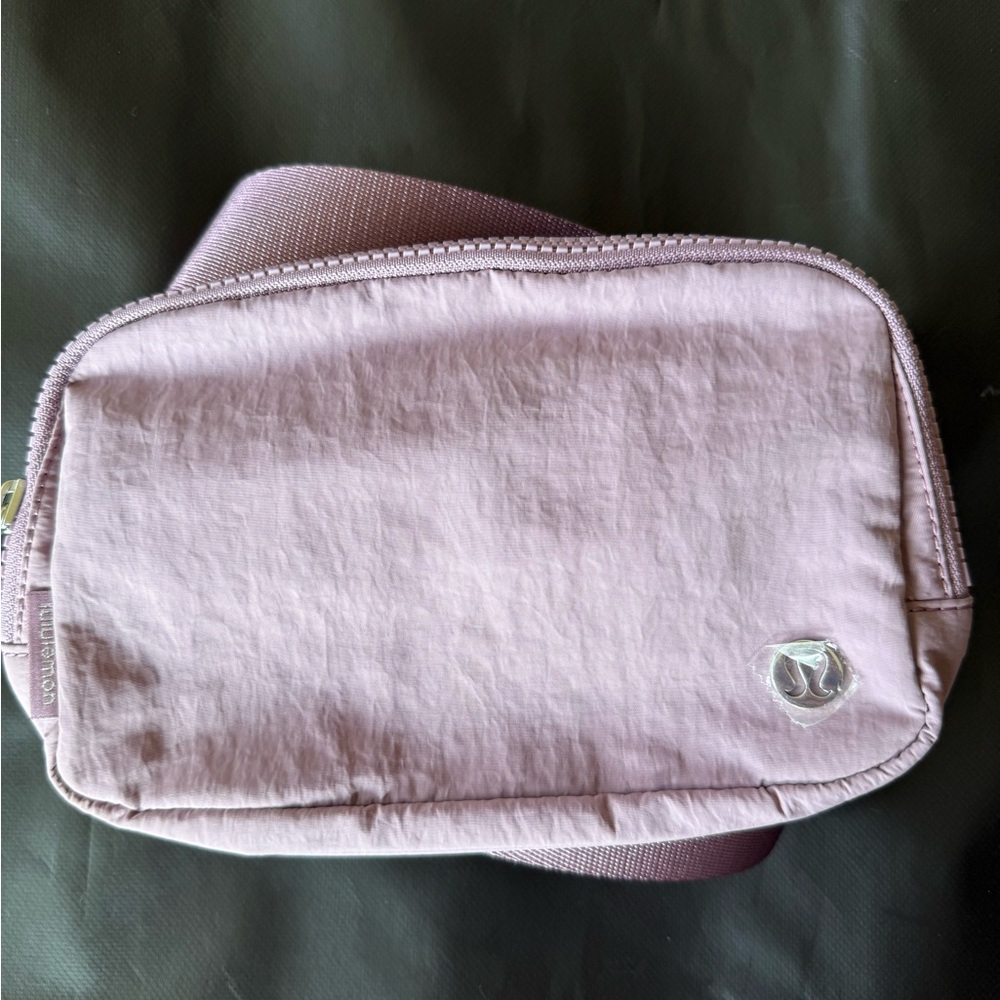 NWT Lululemon Everywhere Belt Bag 1L – Lavender Lux